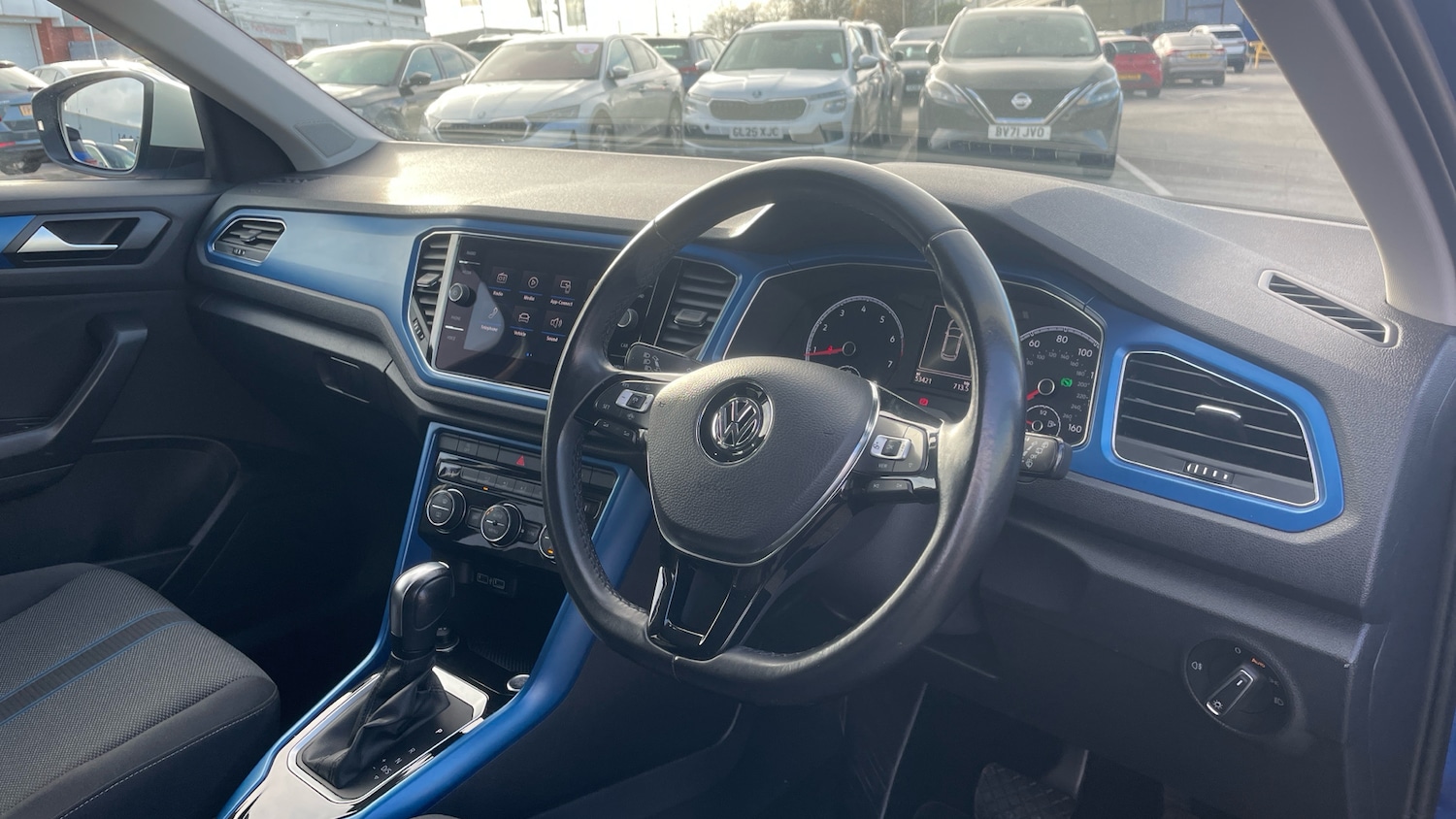 Used Volkswagen T-Roc 2020 for sale - 76693250: Photo 9