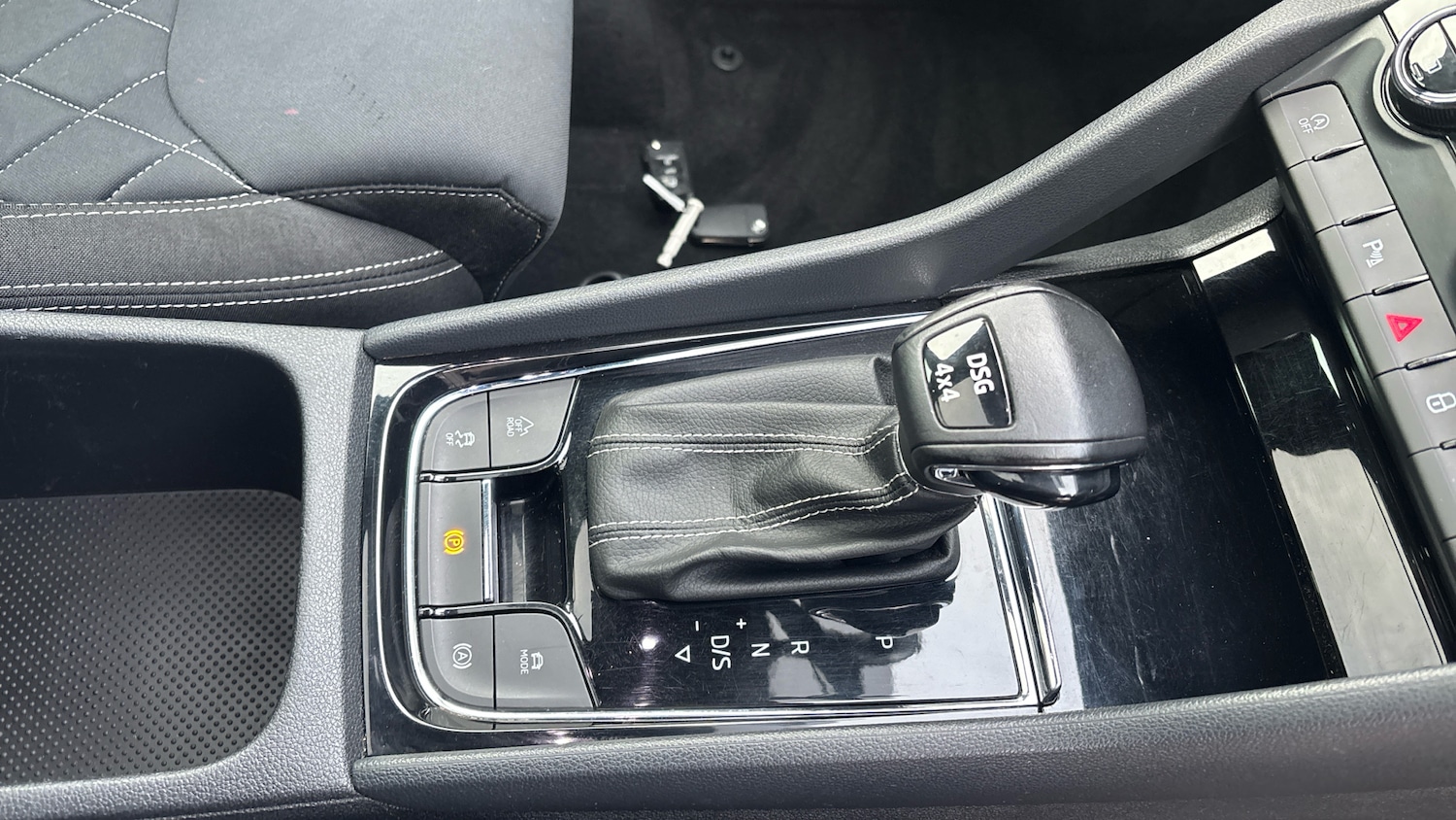 Used Skoda Karoq 2019 for sale - 76881559: Photo 14