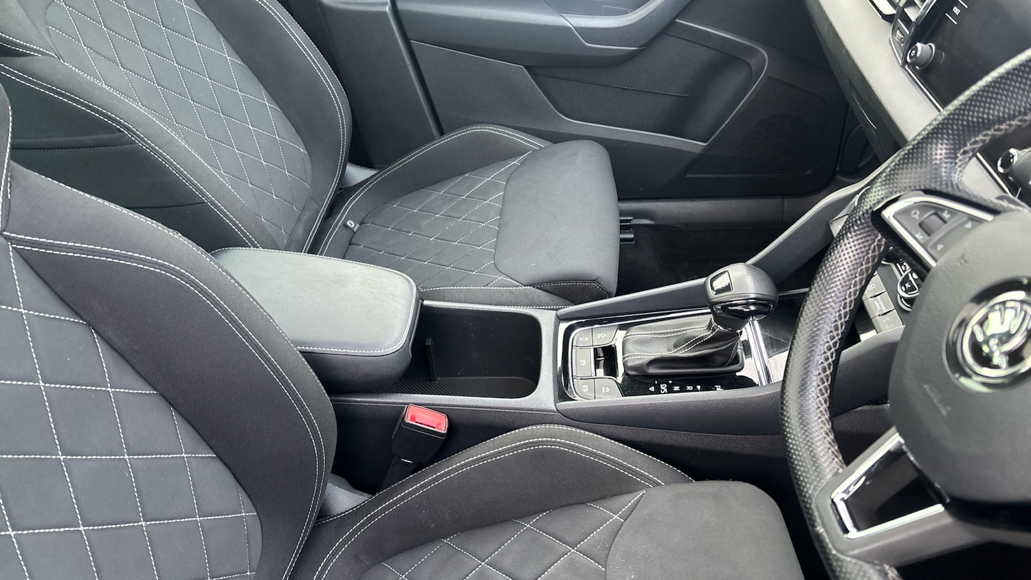 Used Skoda Karoq 2019 for sale - 76881559: Photo 24