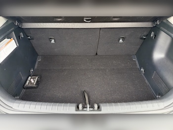 Used Kia Stonic 2023 for sale - 78323510: Photo