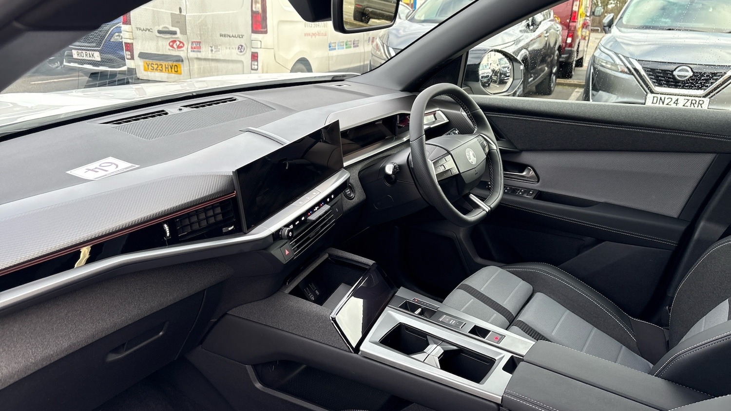 Used Vauxhall Grandland 2025 for sale - 77340250: Photo 2