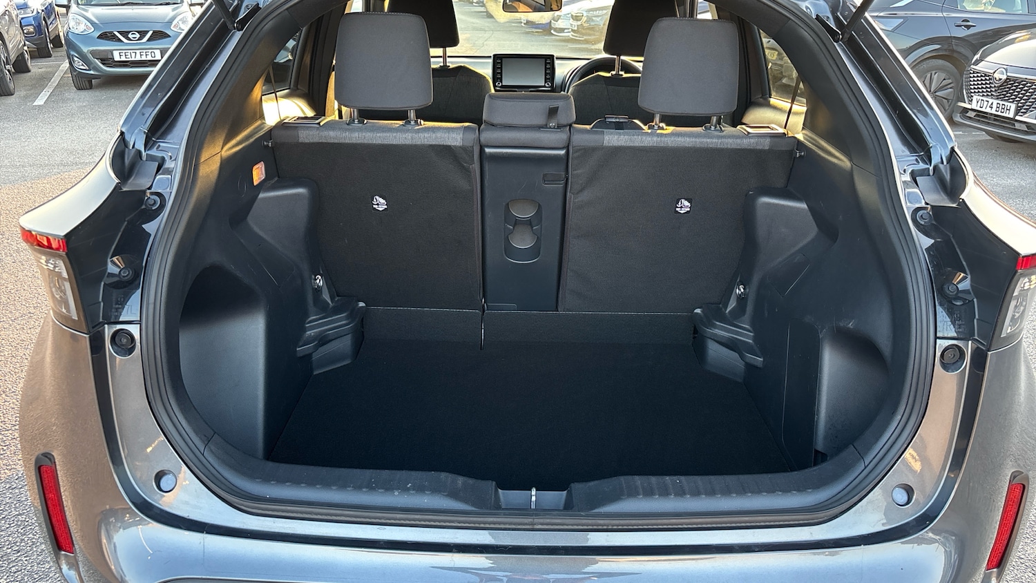 Used Toyota Yaris Cross 2024 for sale - 77902291: Photo 4