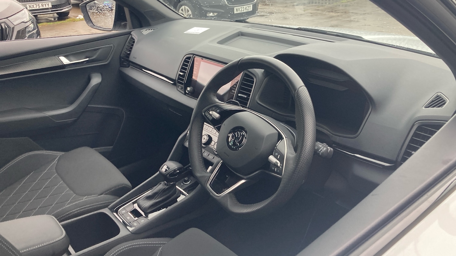 Used Skoda Karoq 2025 for sale - 77286187: Photo 6