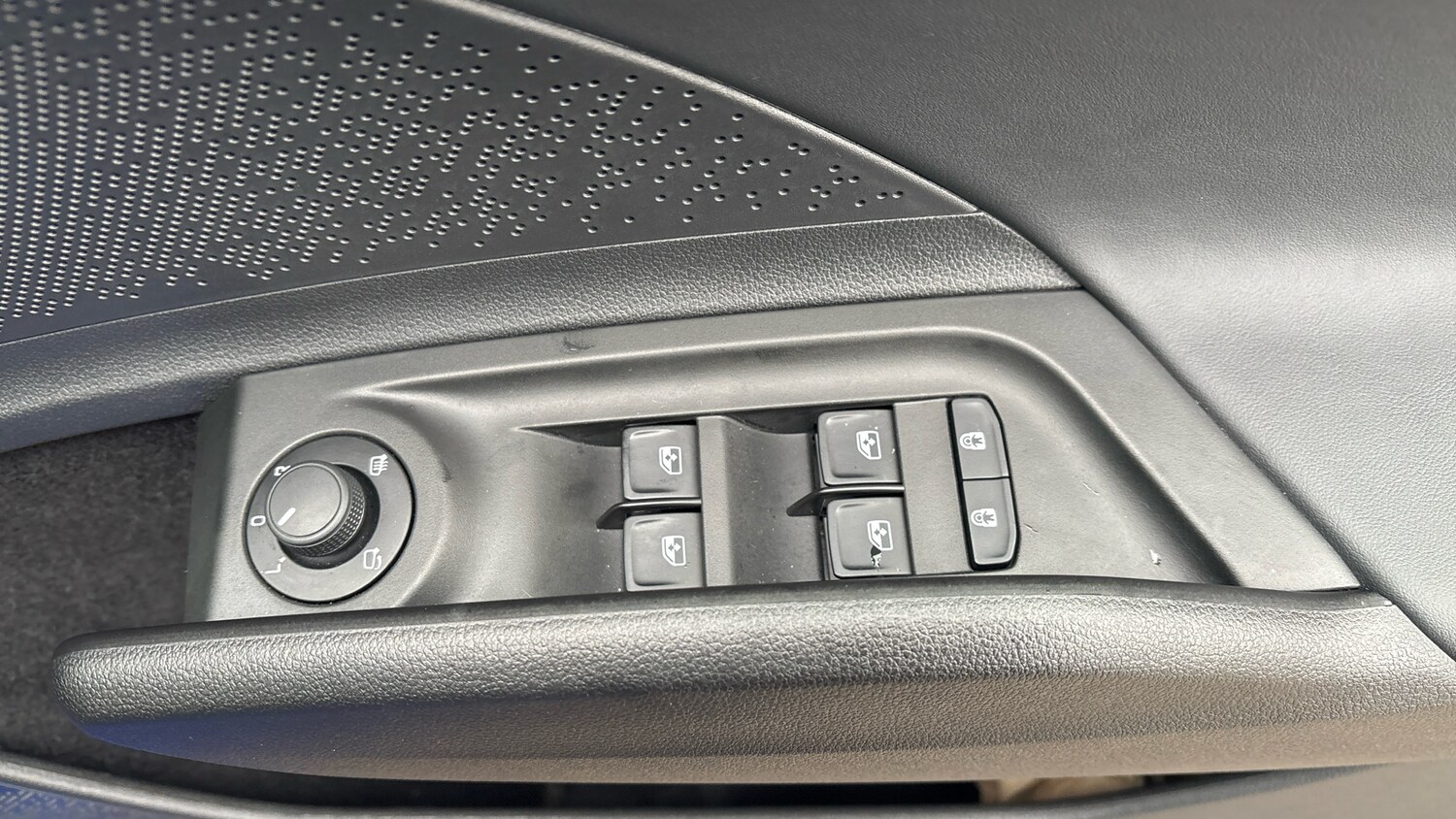 Used Skoda Enyaq 2025 for sale - 77366052: Photo 19