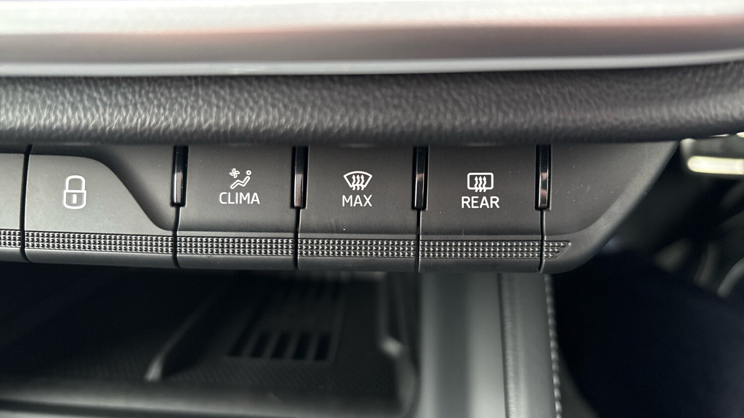 Used Skoda Enyaq 2025 for sale - 77366052: Photo 22