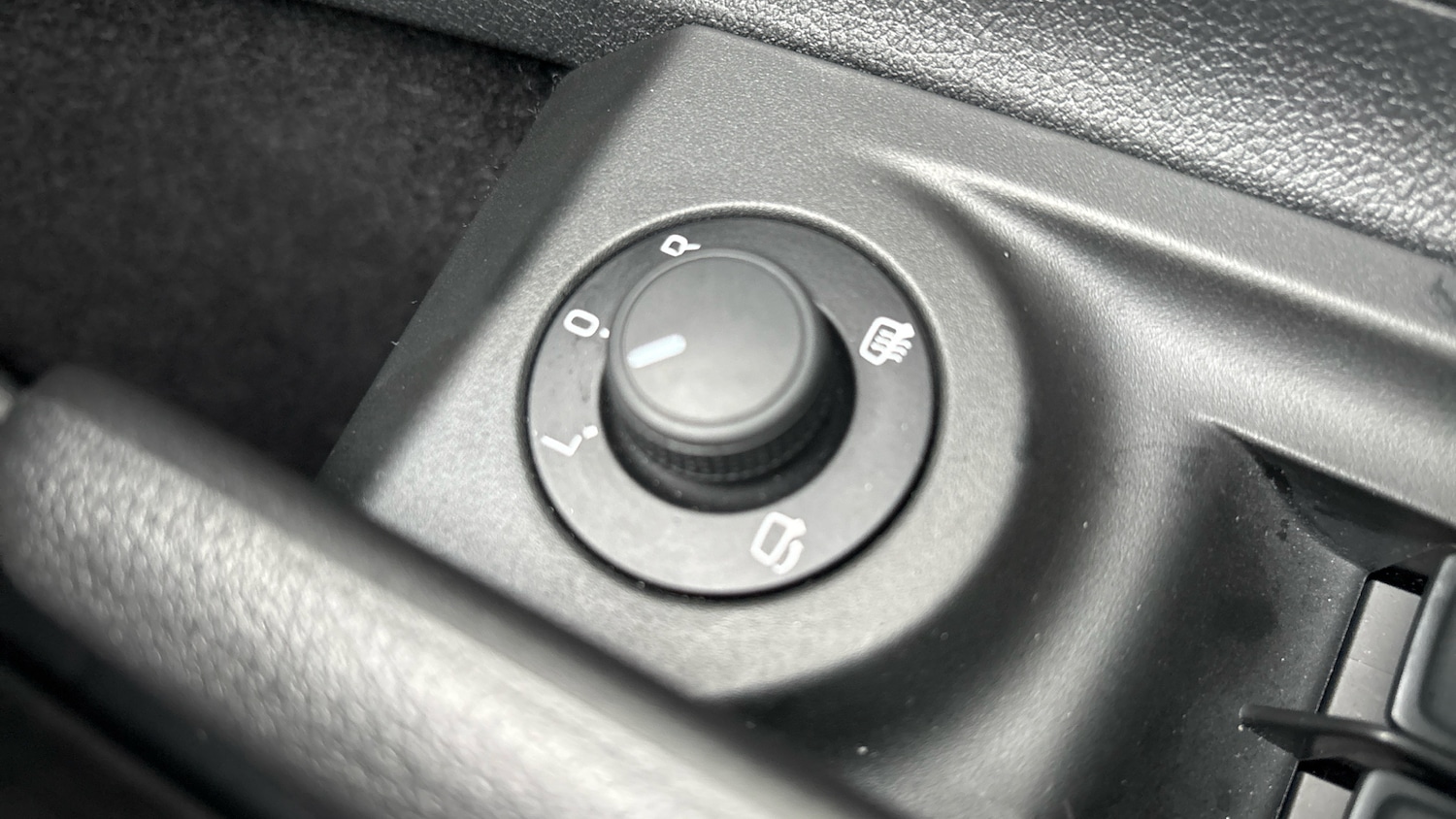 Used Skoda Enyaq 2025 for sale - 77366052: Photo 28