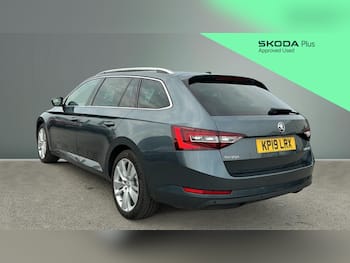Used Skoda Superb 2019 for sale - 79760566: Photo