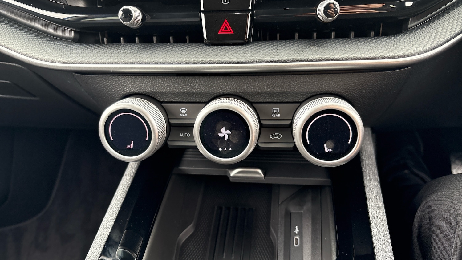 Used Skoda Superb 2025 for sale - 76065950: Photo 13