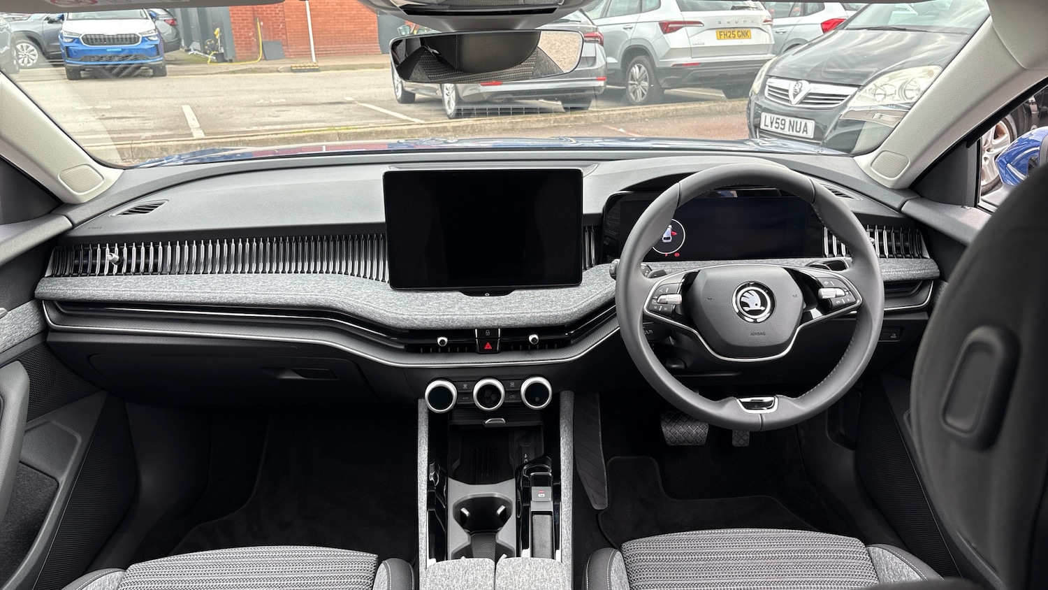 Used Skoda Superb 2025 for sale - 76065950: Photo 9