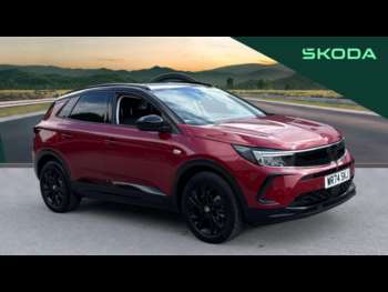 2024 (74) - 1.6 Plug-in Hybrid GS 5dr Auto Hatchback