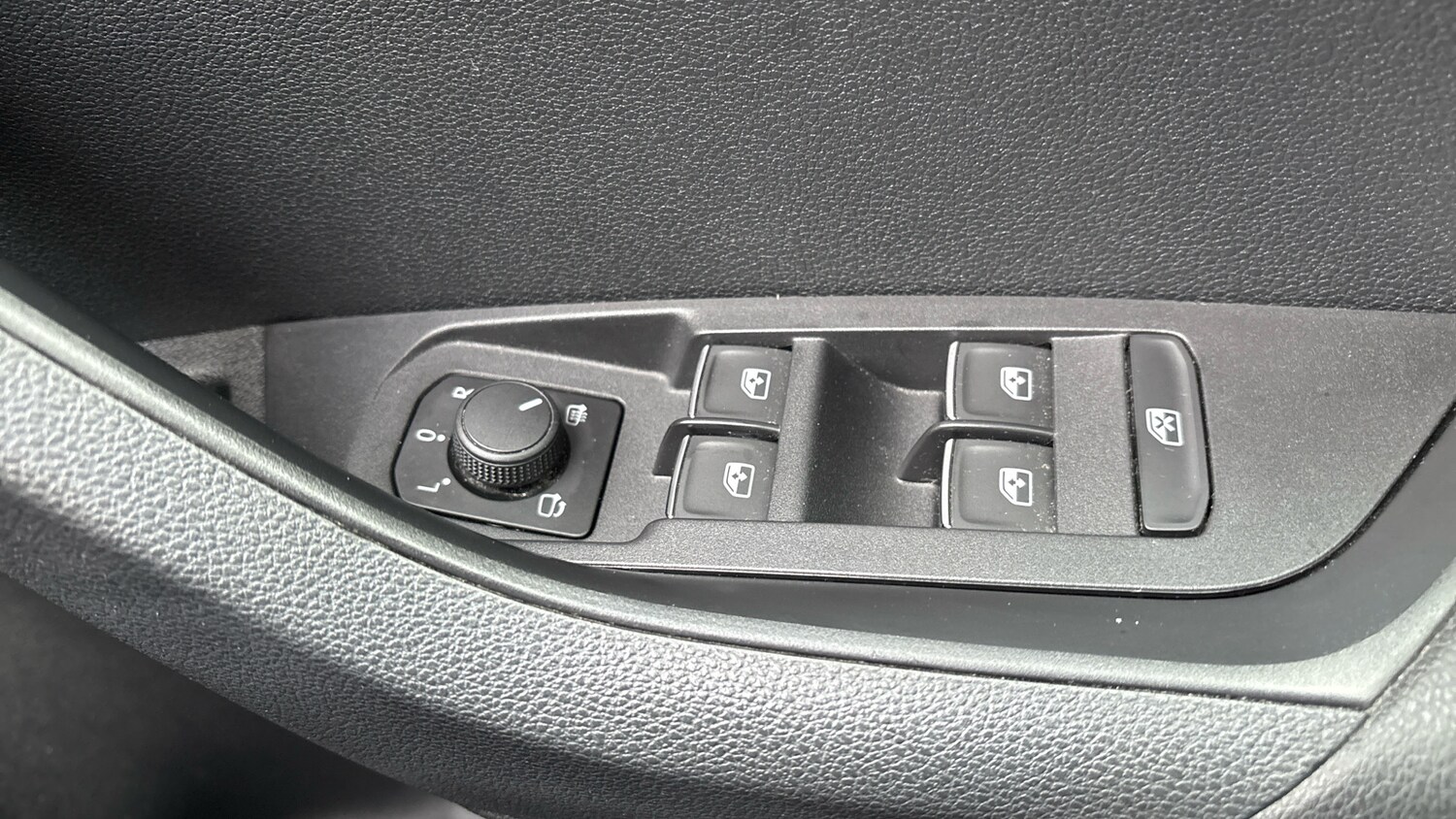 Used Skoda Karoq 2019 for sale - 77567597: Photo 19