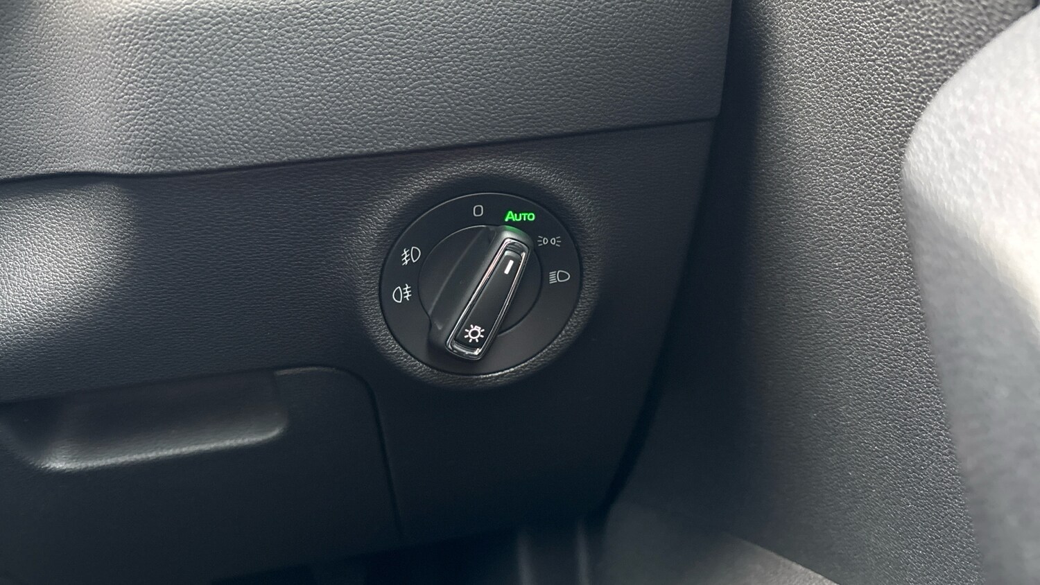 Used Skoda Karoq 2019 for sale - 77567597: Photo 32