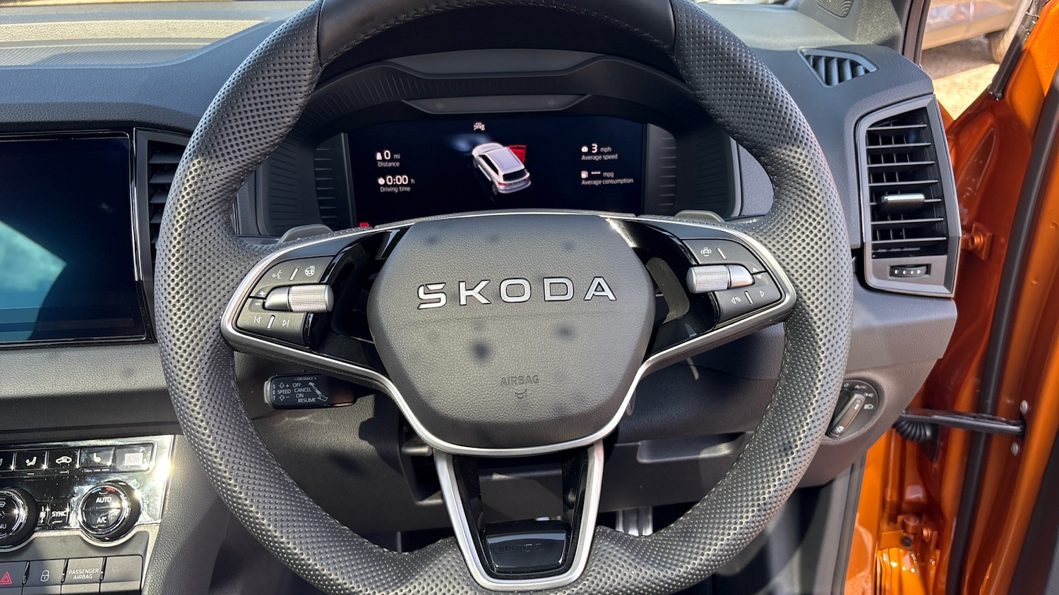 Used Skoda Karoq 2025 for sale - 76707159: Photo 10