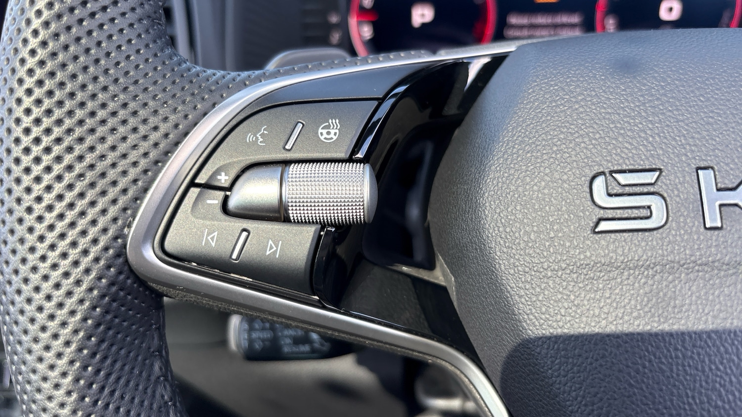 Used Skoda Karoq 2025 for sale - 76707159: Photo 17