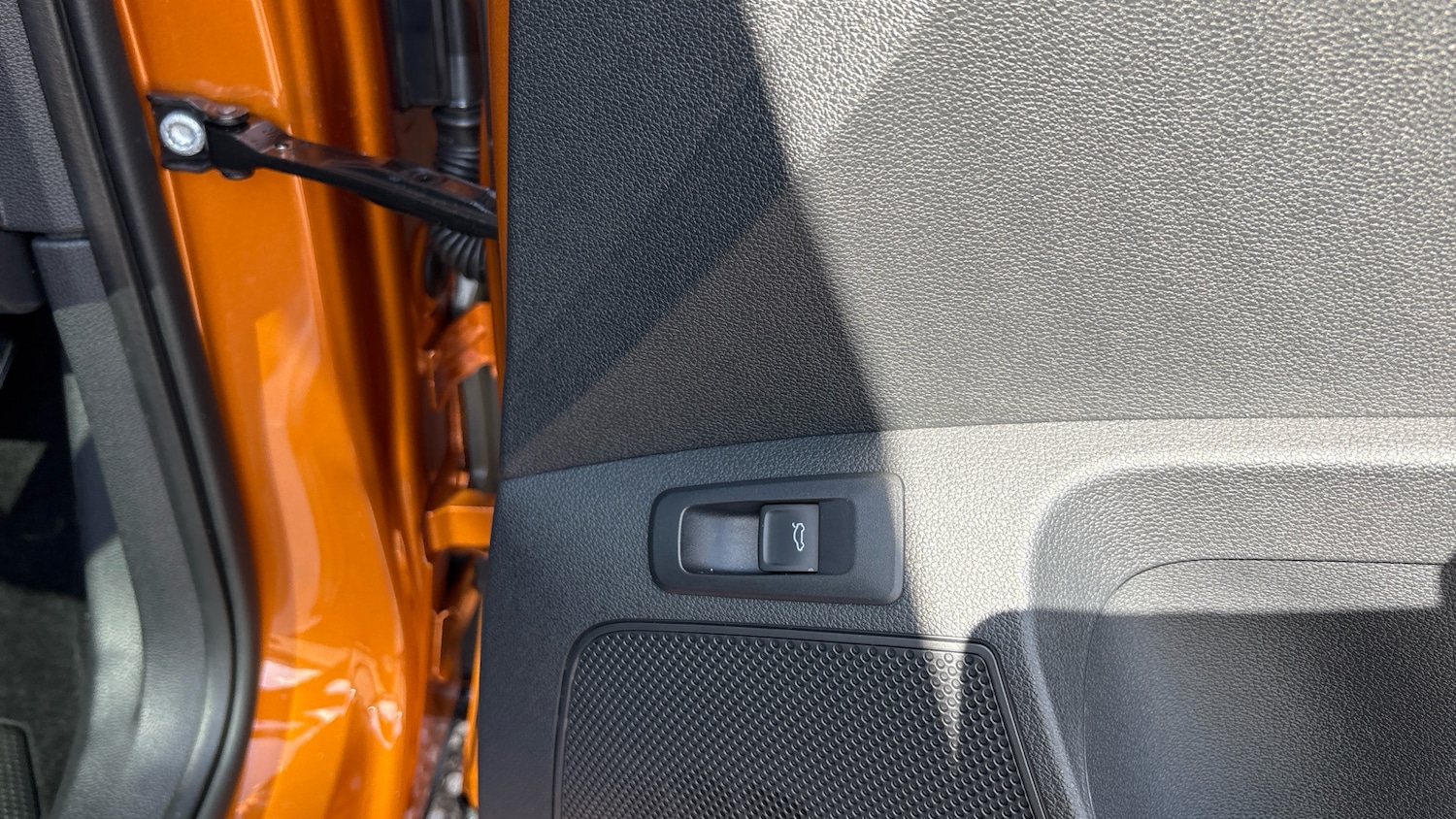 Used Skoda Karoq 2025 for sale - 76707159: Photo 33