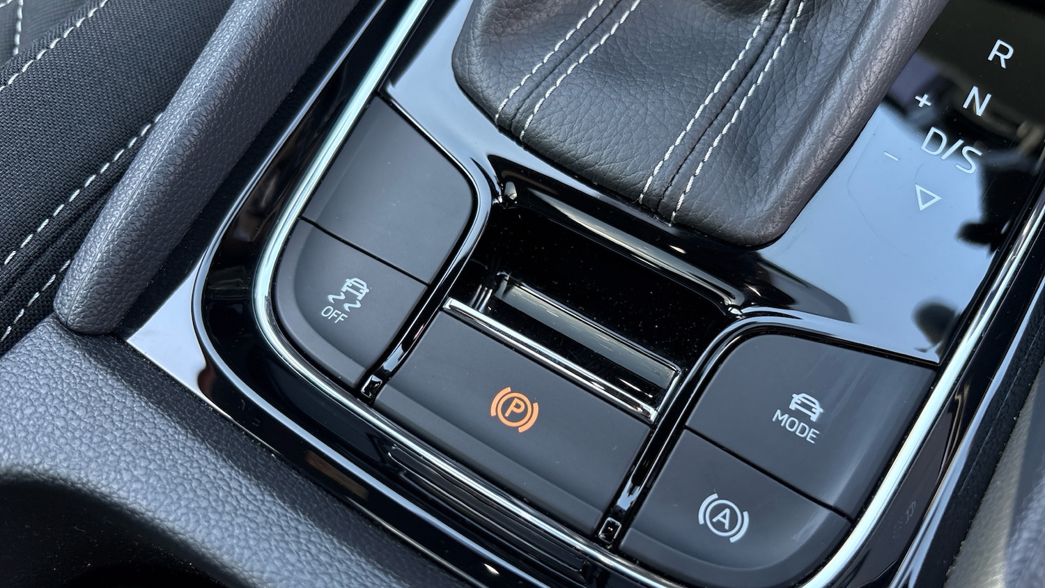 Used Skoda Karoq 2025 for sale - 76707159: Photo 39