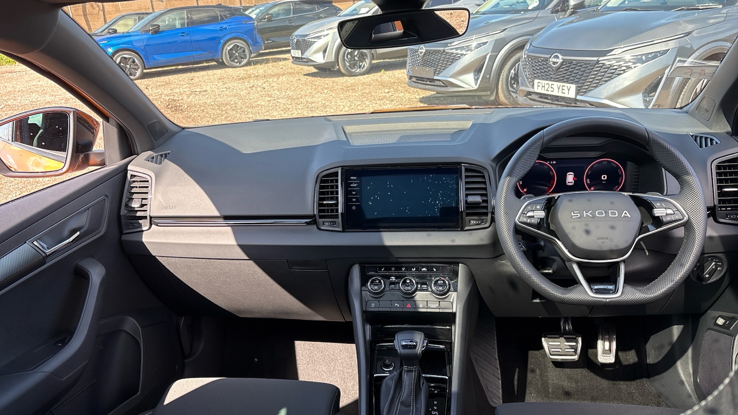 Used Skoda Karoq 2025 for sale - 76707159: Photo 9