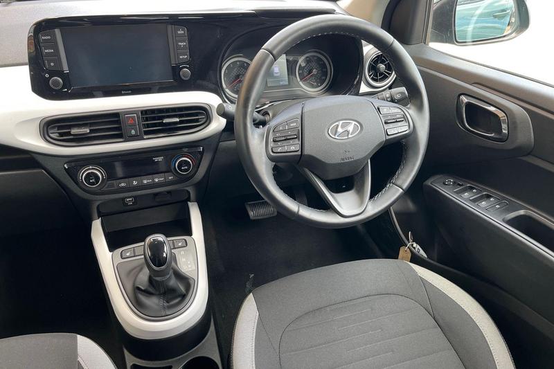 Used Hyundai i10 2022 for sale - 75972899: Photo 11
