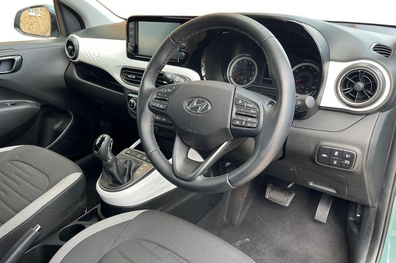 Used Hyundai i10 2022 for sale - 75972899: Photo 9