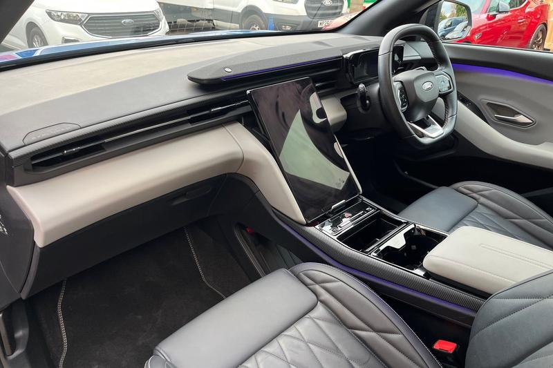 Used Ford Explorer 2024 for sale - 76718946: Photo 18