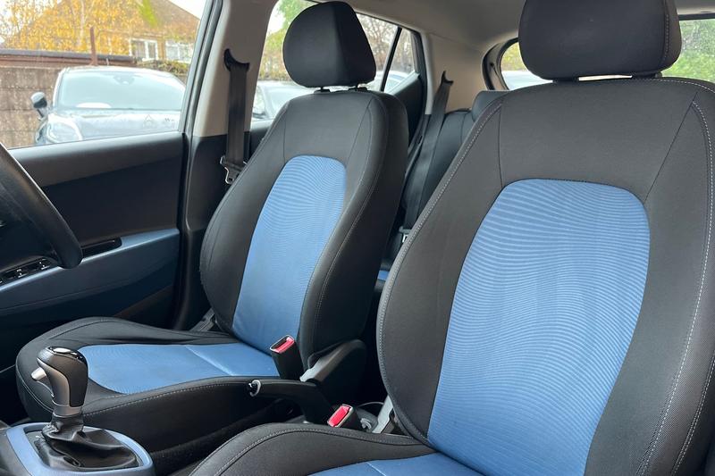 Used Hyundai i10 2015 for sale - 76514313: Photo 19