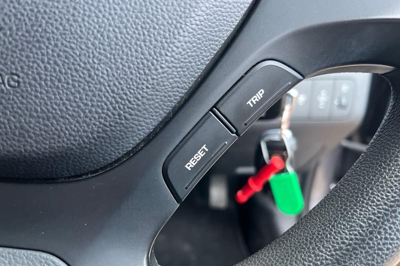 Used Hyundai i10 2015 for sale - 76514313: Photo 30