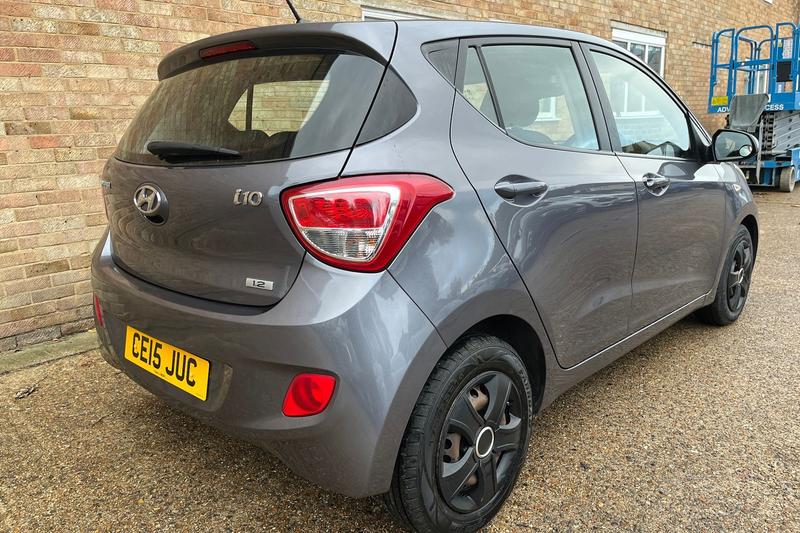 Used Hyundai i10 2015 for sale - 76514313: Photo 34