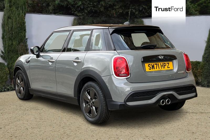 Used MINI Hatch 2022 for sale - 76494630: Photo 2