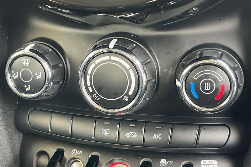 Used MINI Hatch 2022 for sale - 76494630: Photo 28