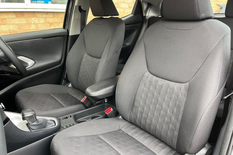 Used Toyota Yaris 2024 for sale - 77747002: Photo 19