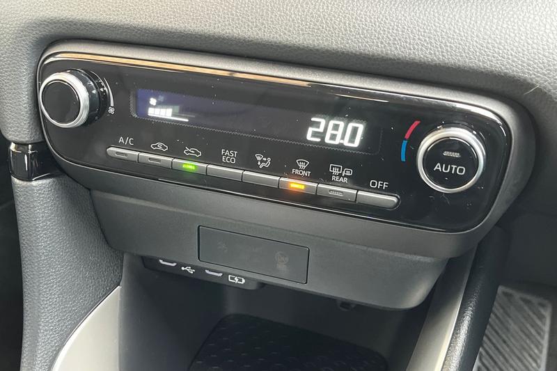 Used Toyota Yaris 2024 for sale - 77747002: Photo 32