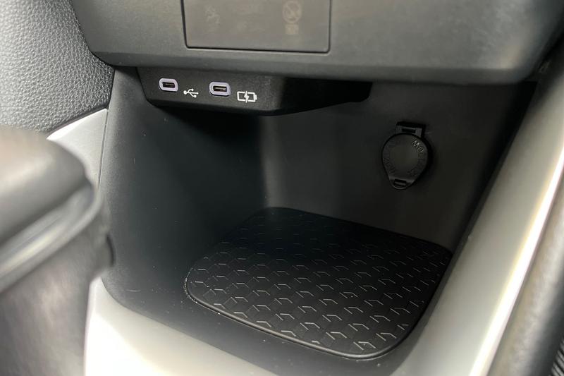 Used Toyota Yaris 2024 for sale - 77747002: Photo 33