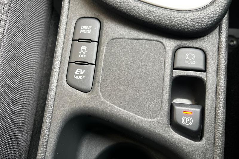 Used Toyota Yaris 2024 for sale - 77747002: Photo 35