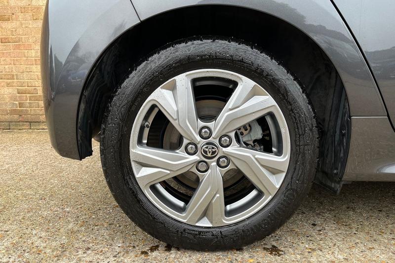 Used Toyota Yaris 2024 for sale - 77747002: Photo 8