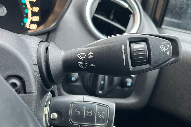 Used Ford Fiesta 2015 for sale - 77301297: Photo 15