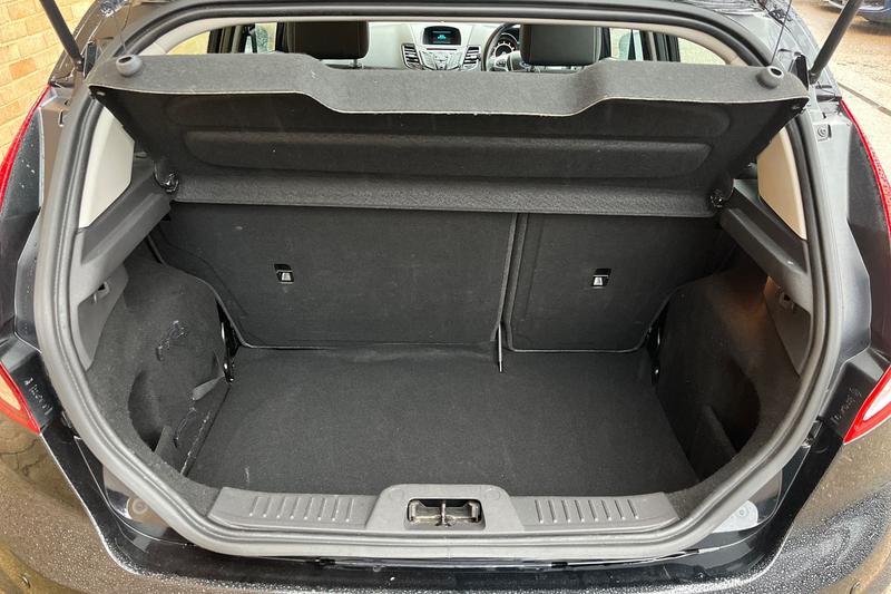 Used Ford Fiesta 2015 for sale - 77301297: Photo 21