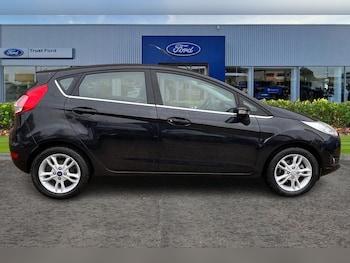 Used Ford Fiesta 2015 for sale - 77301297: Photo