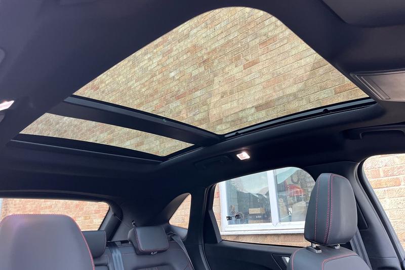 Used Ford Kuga 2024 for sale - 76508136: Photo 31