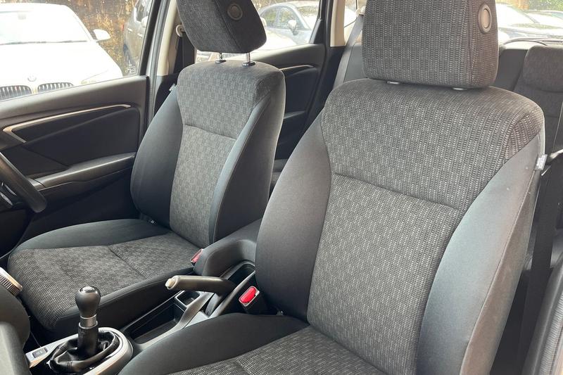 Used Honda Jazz 2017 for sale - 77393905: Photo 19