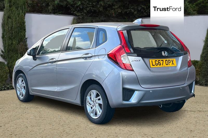 Used Honda Jazz 2017 for sale - 77393905: Photo 2