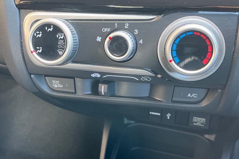 Used Honda Jazz 2017 for sale - 77393905: Photo 29