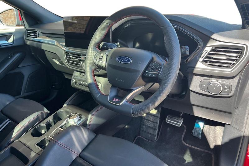 Used Ford Focus 2024 for sale - 78028633: Photo 9