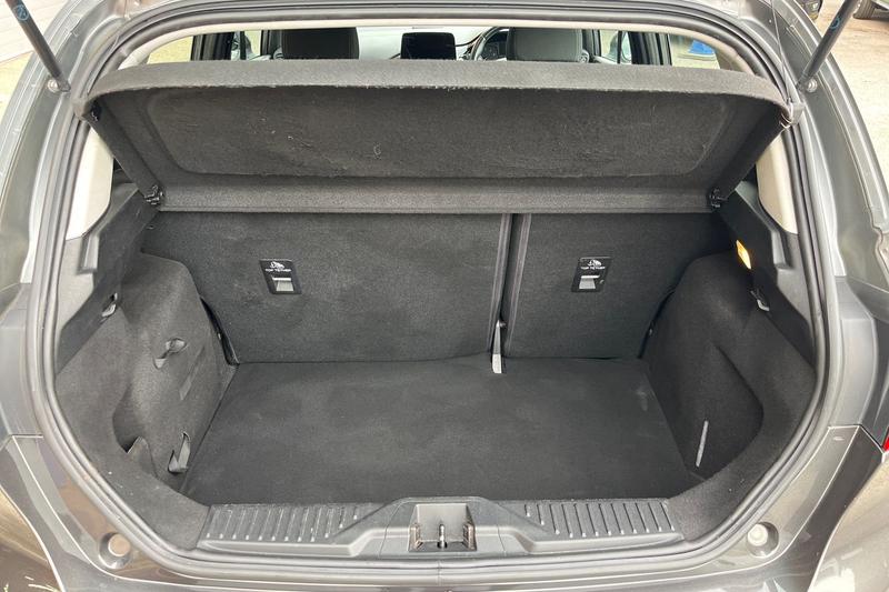 Used Ford Fiesta 2017 for sale - 76162079: Photo 21