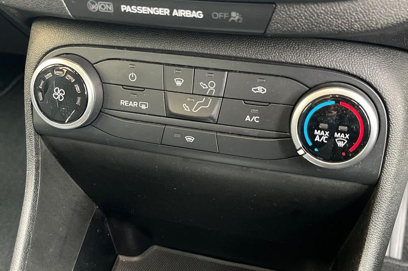 Used Ford Fiesta 2017 for sale - 76162079: Photo 27
