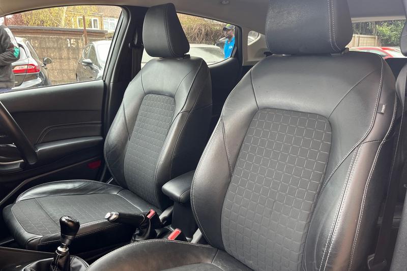 Used Ford Fiesta 2018 for sale - 78109355: Photo 19