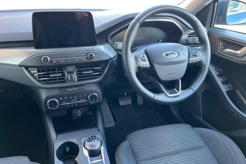 Used Ford Focus 2020 for sale - 75982605: Photo 11