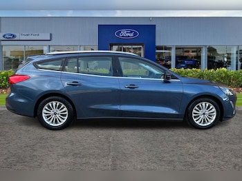 Used Ford Focus 2020 for sale - 75982605: Photo 3