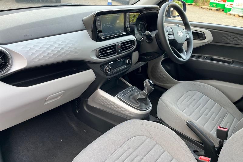 Used Hyundai i10 2022 for sale - 75982577: Photo 18