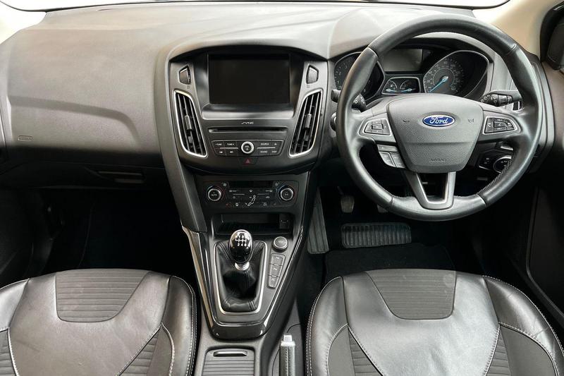 Used Ford Focus 2016 for sale - 76971885: Photo 10