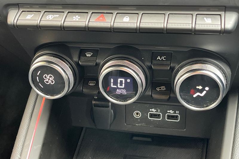 Used Renault Clio 2024 for sale - 75997367: Photo 31